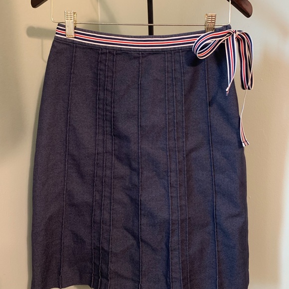 Vertical Club Jean skirt in size Small - Picture 2 of 4